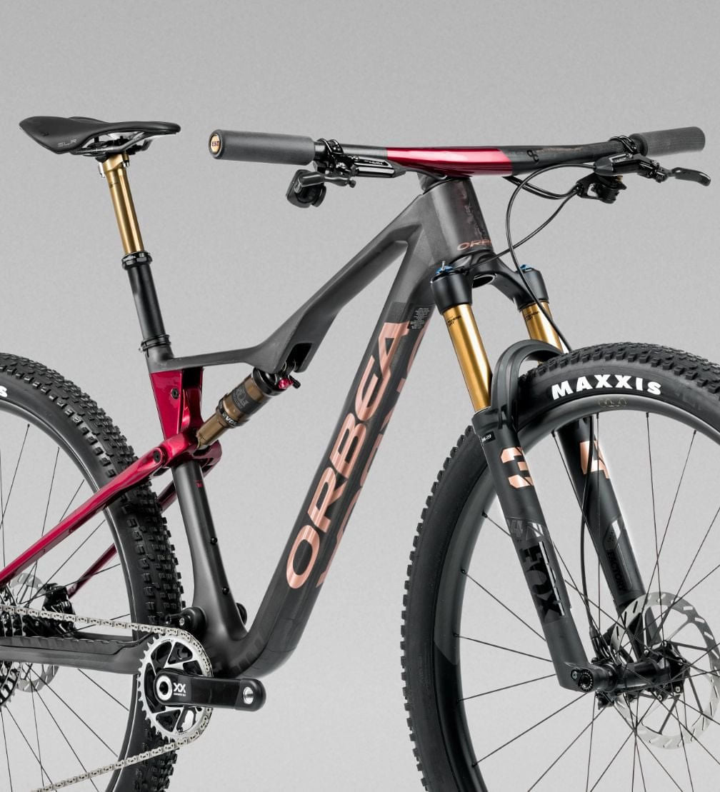 Orbea Oiz M-Pro 2026 Diamond Carbon View Matt/Cherry Red Gloss #2